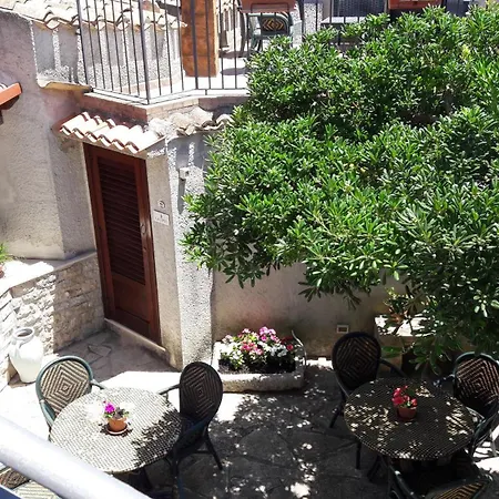 Di Ulisse Bed & Breakfast 3*