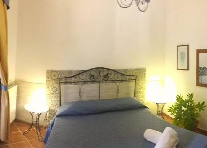 فندق مبيت وإفطار Di Ulisse إريس